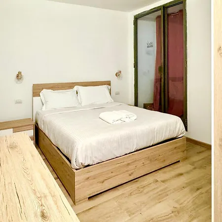 Villa Edificio Storico In Bg Centro Con Area Esterna Privata *