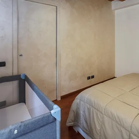 Edificio Storico In Bg Centro Con Area Esterna Privata * Bergamo