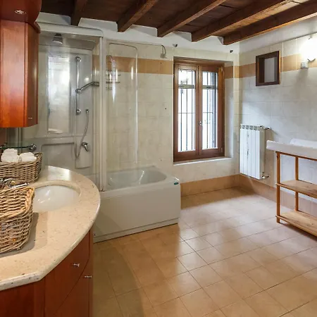 Edificio Storico In Bg Centro Con Area Esterna Privata Villa *